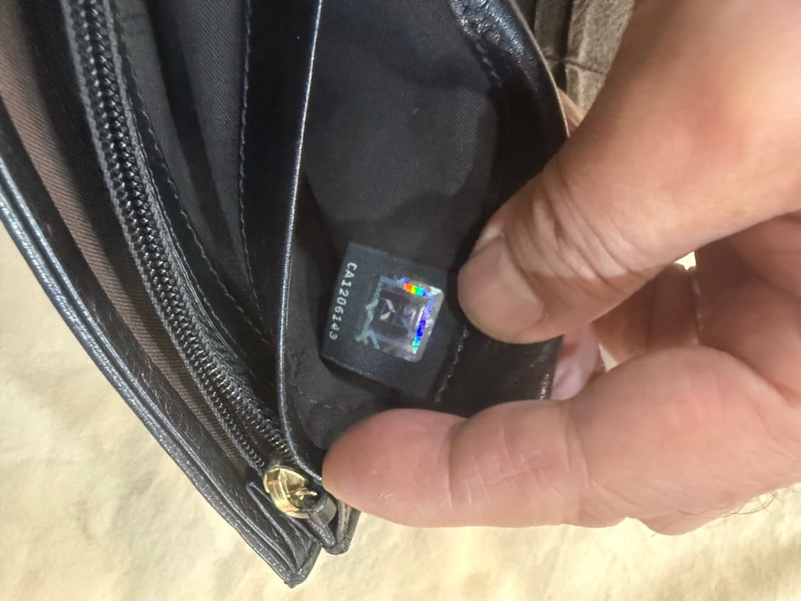 정품 펜디 주카 장지갑 팝니다 상품이미지5