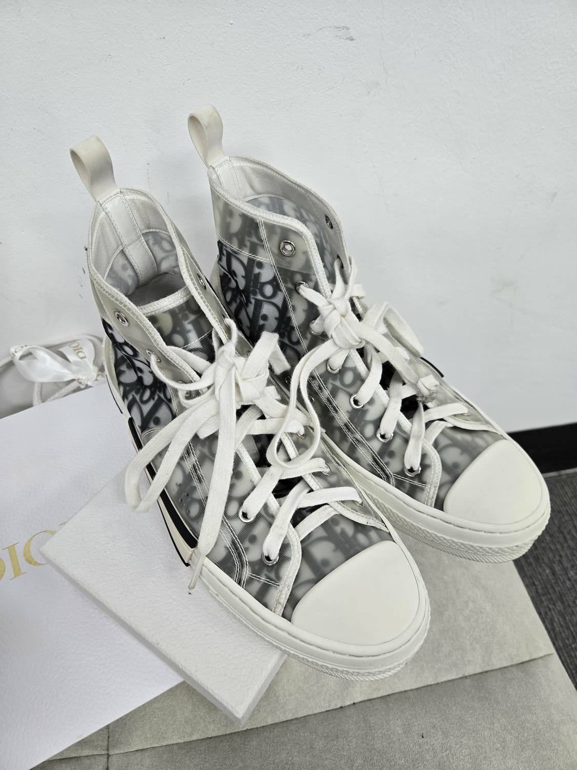 [보증서 정품]디올 오블리크 하이탑 스니커즈 상품이미지1