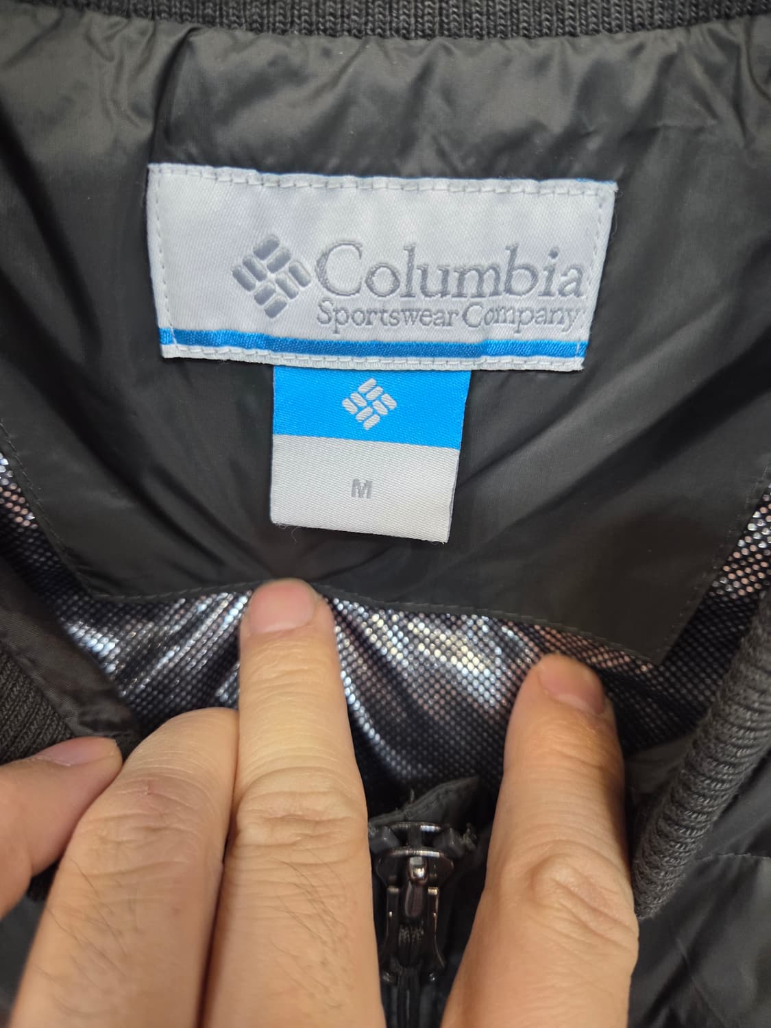 컬럼비아 경량패딩 다크그레이 m 상품이미지3