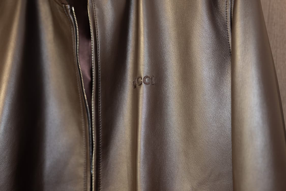 GUCCI 엠보 로고 램스킨 봄버 자켓 54 상품이미지3