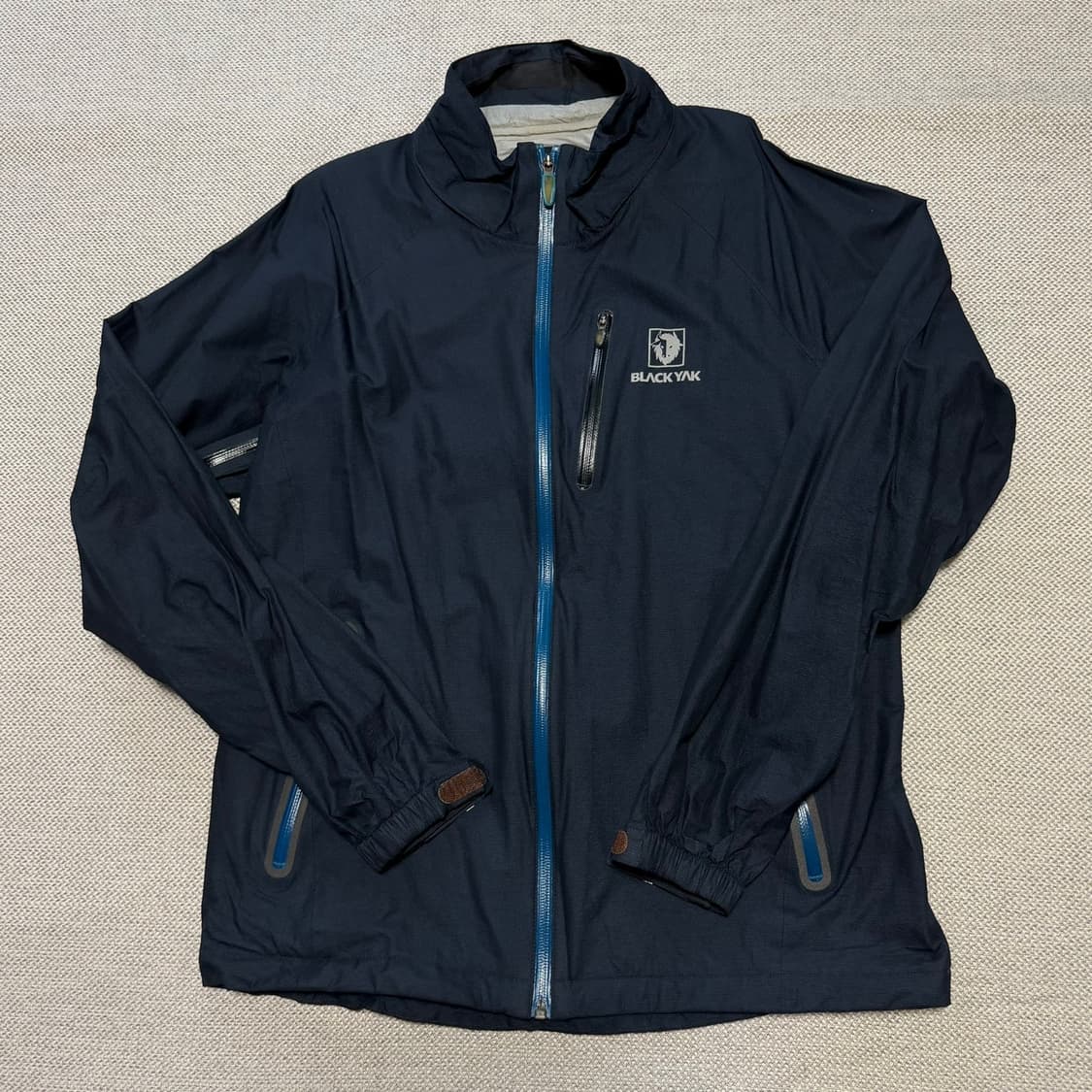 블랙야크 경량 바람막이 자켓 상품이미지1