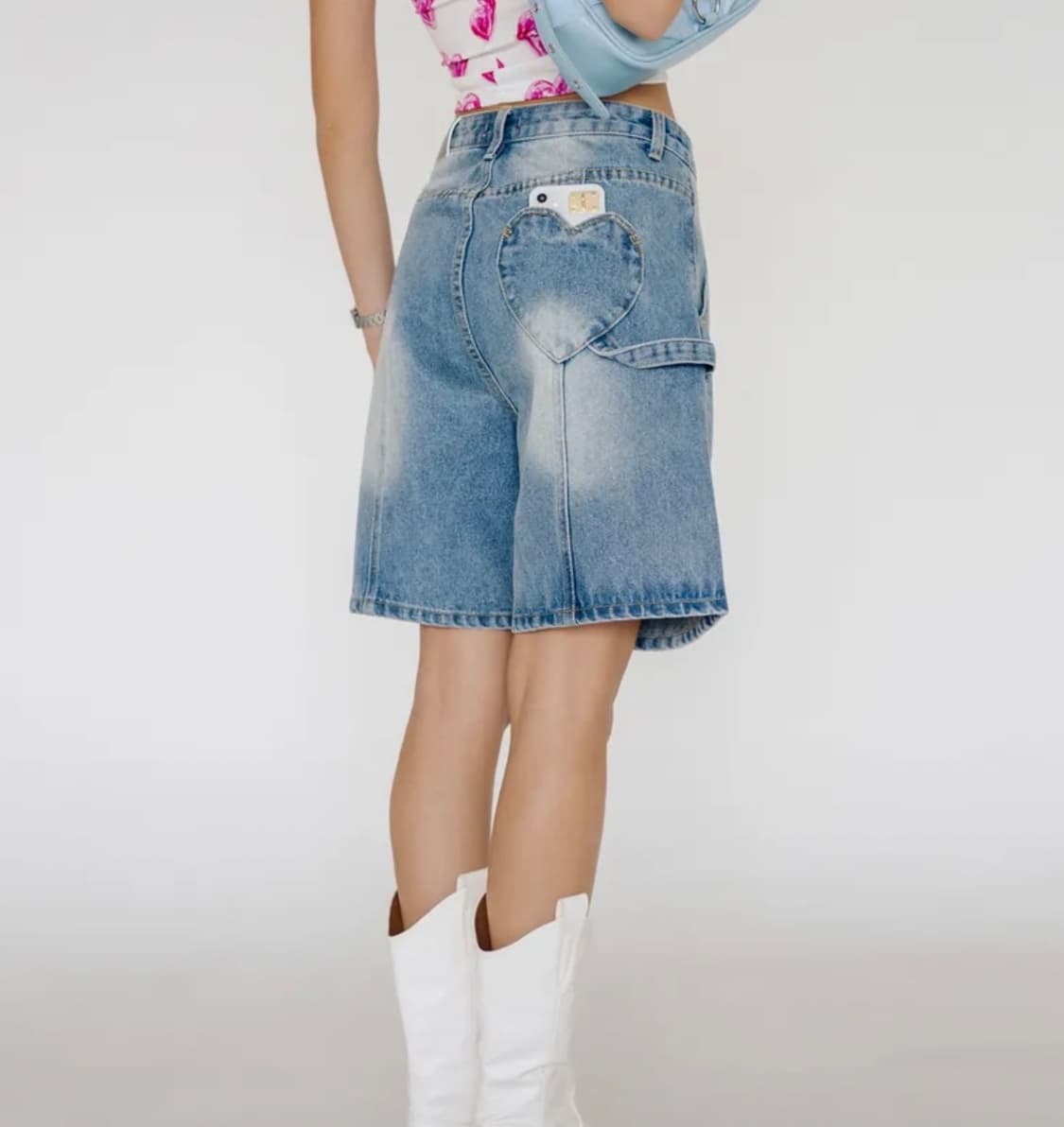 비터셀즈 하트 데님 버뮤다 팬츠-라이트 블루 상품이미지1