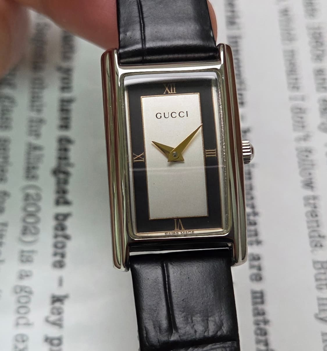 빈티지 구찌 사각탱크 2600L 칼침핸즈 블랙투톤 다이얼 여성용 쿼츠 상품이미지1