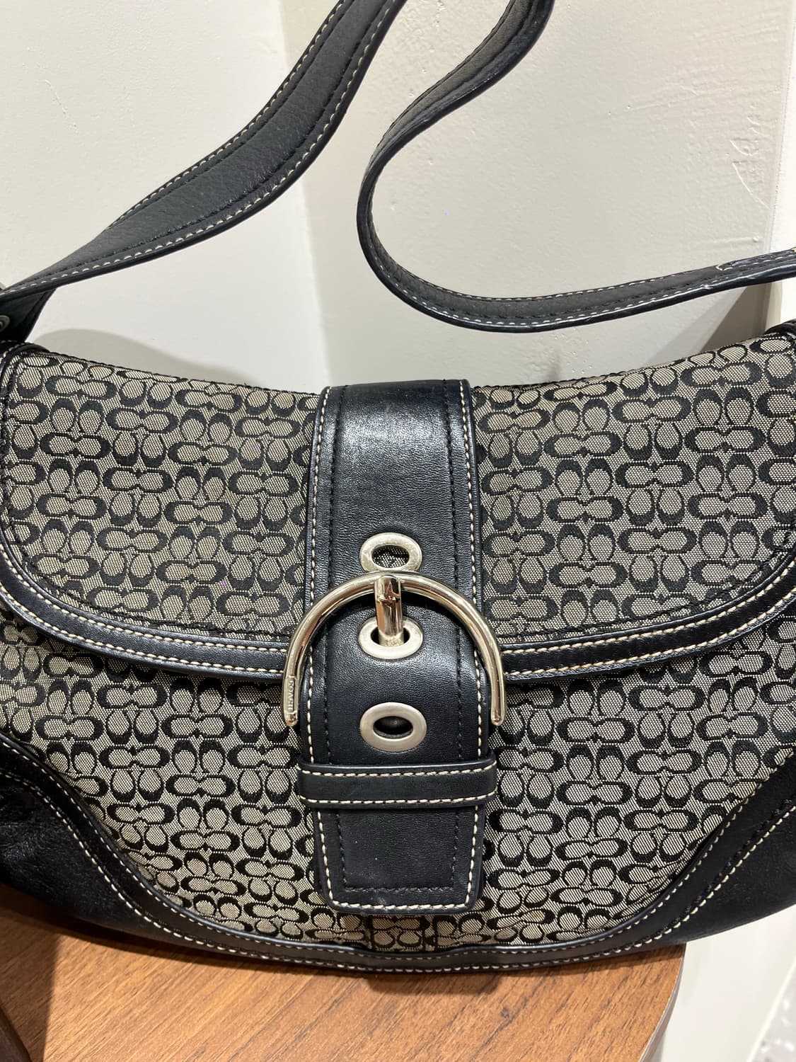 Coach Black Basic Bag 상품이미지4
