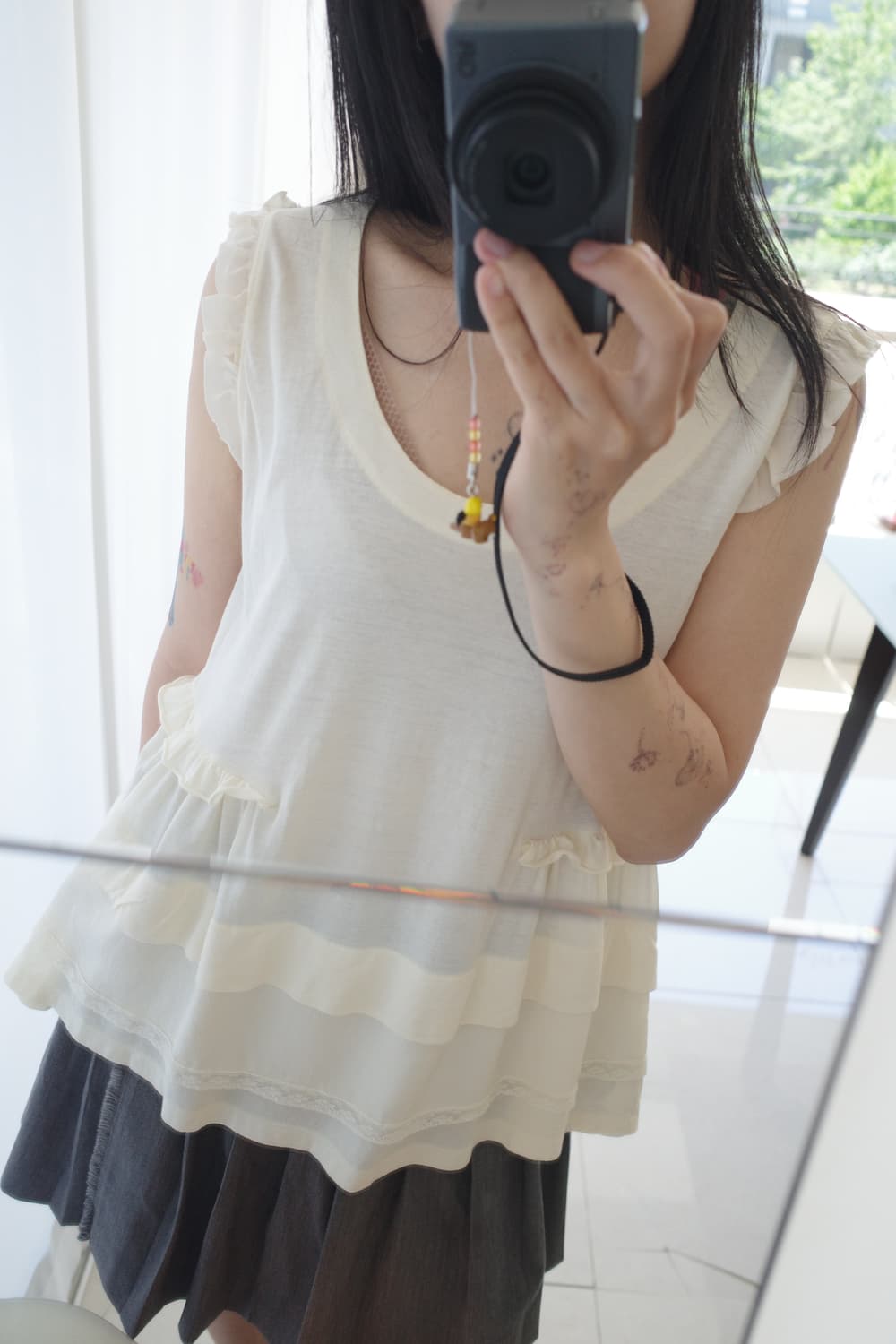 Buttercream frill sleeveless 상품이미지2