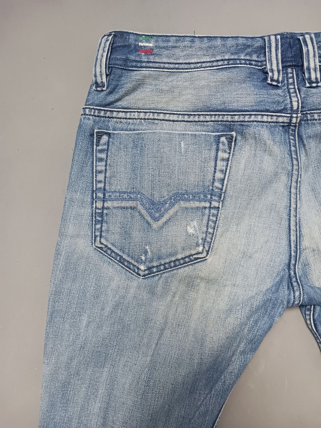 [31] 디젤 사파도 WASH0074F 레귤러 슬림 스트레이트 진 청바지 상품이미지8