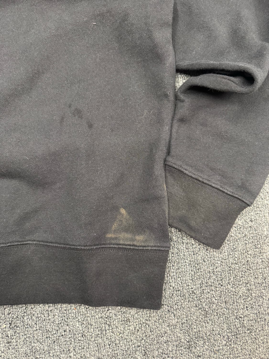 L)컨버스 빈티지 로고 포인트 블랙 스웻셔츠 상품이미지3