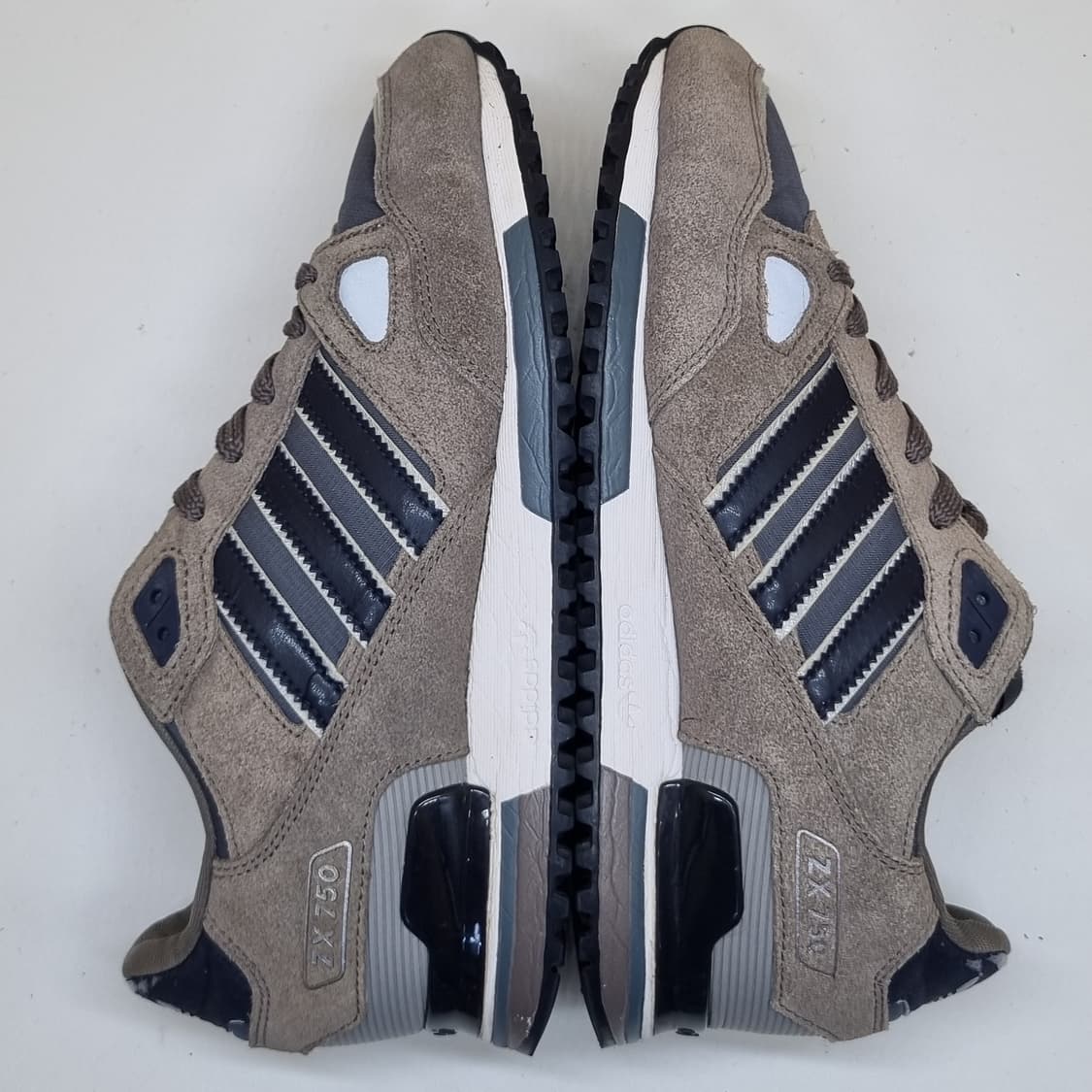 아디다스 ZX750 여성운동화235 상품이미지5