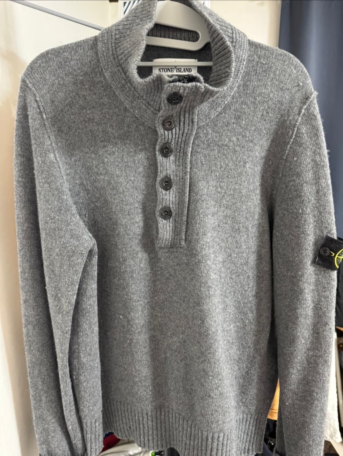 스톤아일랜드 반집업 니트 M 상품이미지1