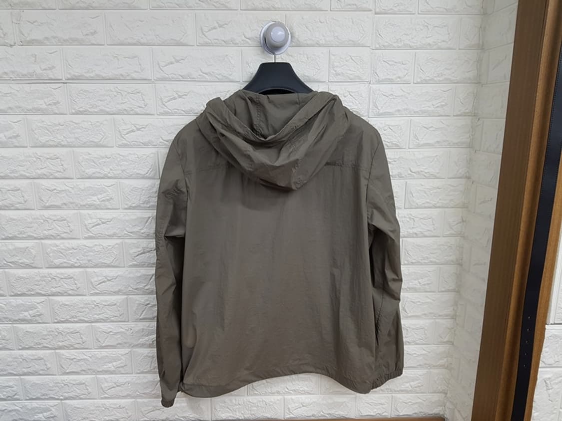 내셔널지오그래픽 바람막이 점퍼 남성100   상품이미지4