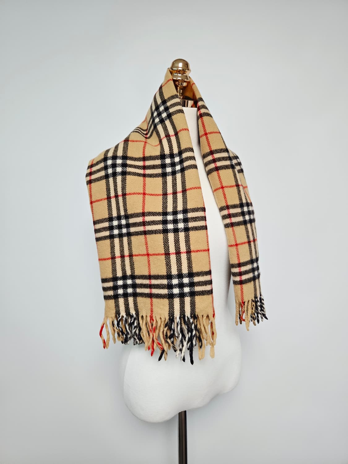 버버리 베이지 노바 체크 머플러 숄 블랭킷  상품이미지4