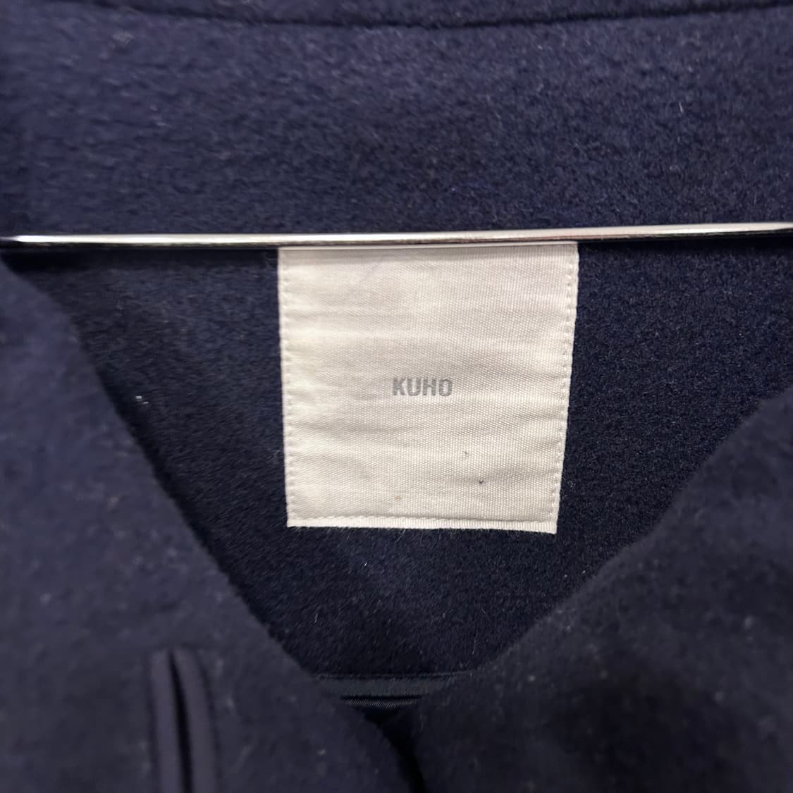 구호 울 네이비 텍스처 하이넥카라 롱코트 상품이미지3