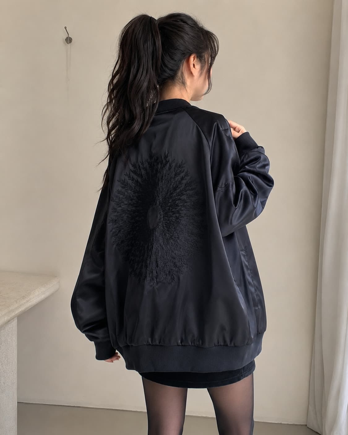 🖤✨ H&M 백자수 새틴 봄버 블랙 L 상품이미지1