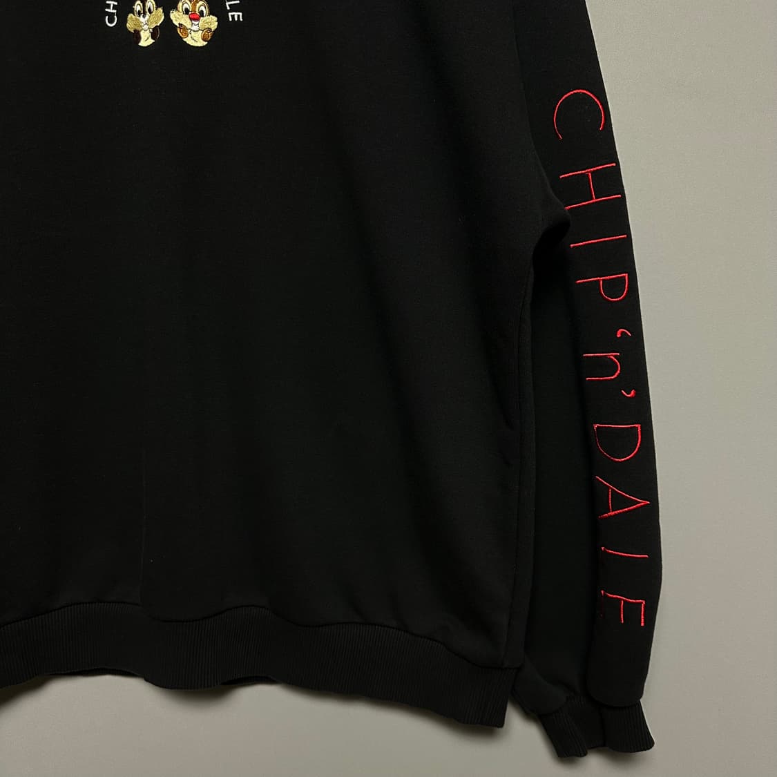 [M-L]디즈니 검정 맨투맨 상품이미지3