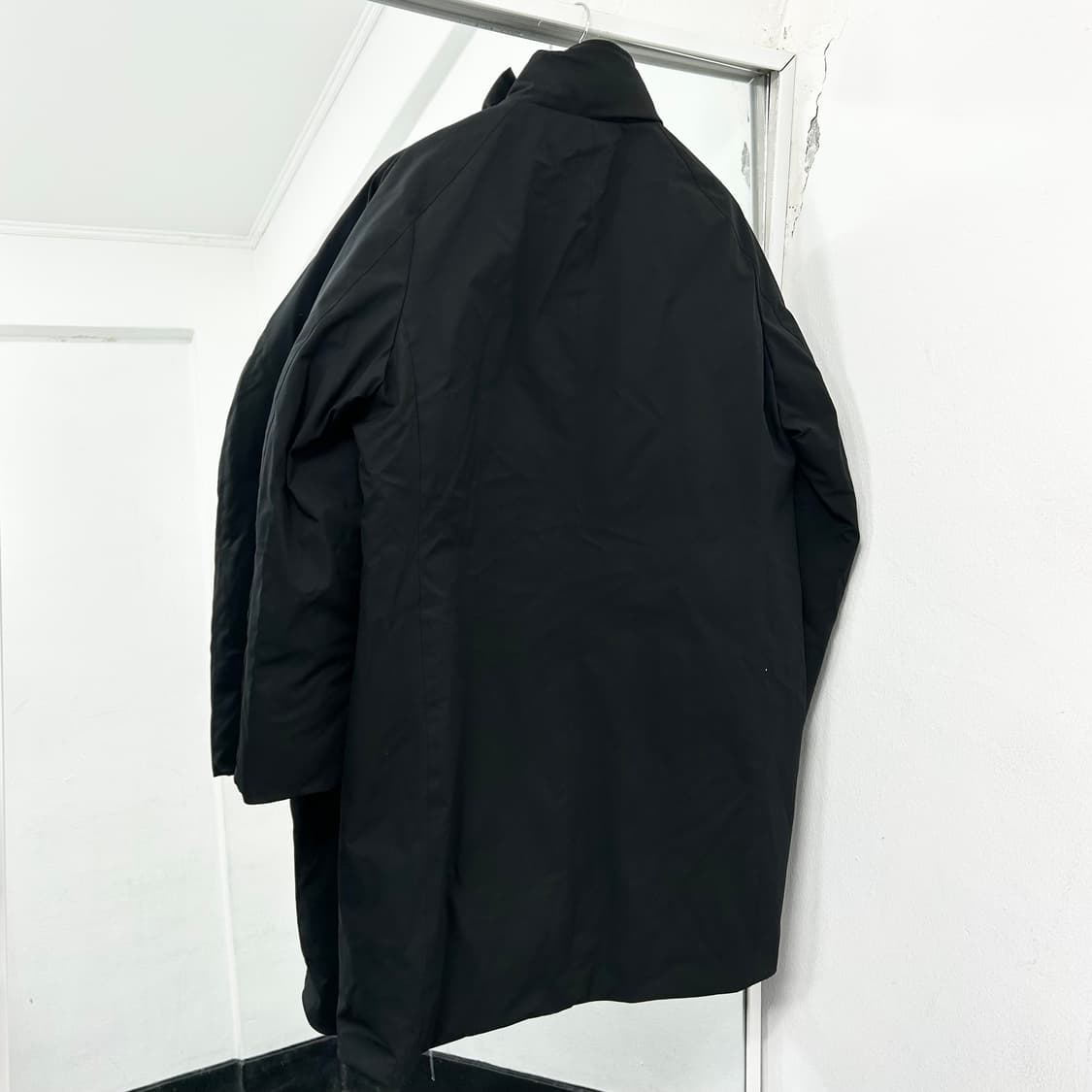 솔리드옴므 24FW 퍼후드 롱패딩 파카 상품이미지6