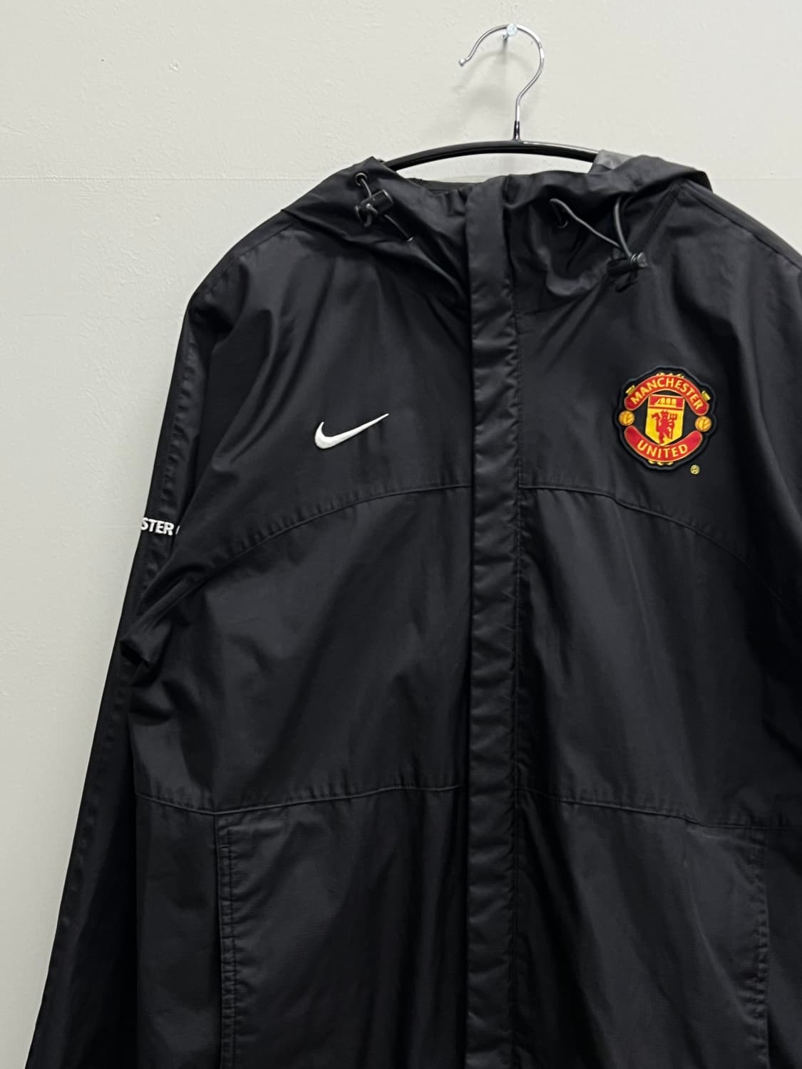 나이키 00s 올드스쿨 맨유 풋볼 박지성 바람막이 블랙 상품이미지3