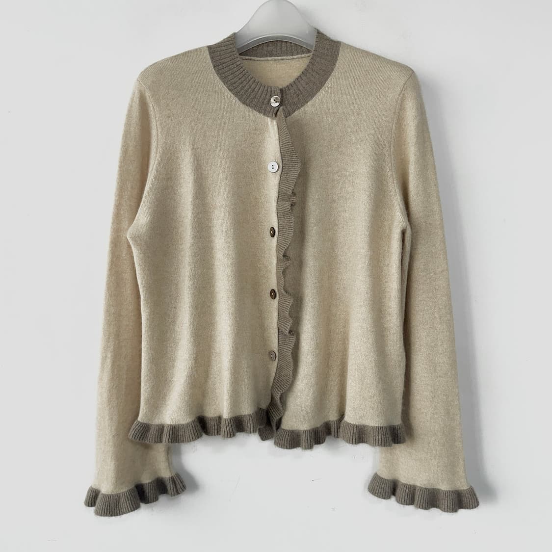 몽골 MCK 캐시미어 러플 헴 니트 가디건 상품이미지1