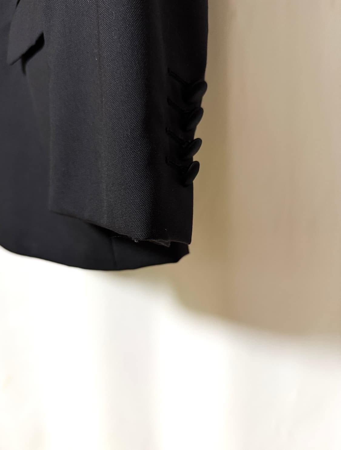 디올옴므 08s 시그니처 스모킹 2톤 블레이저 상품이미지4