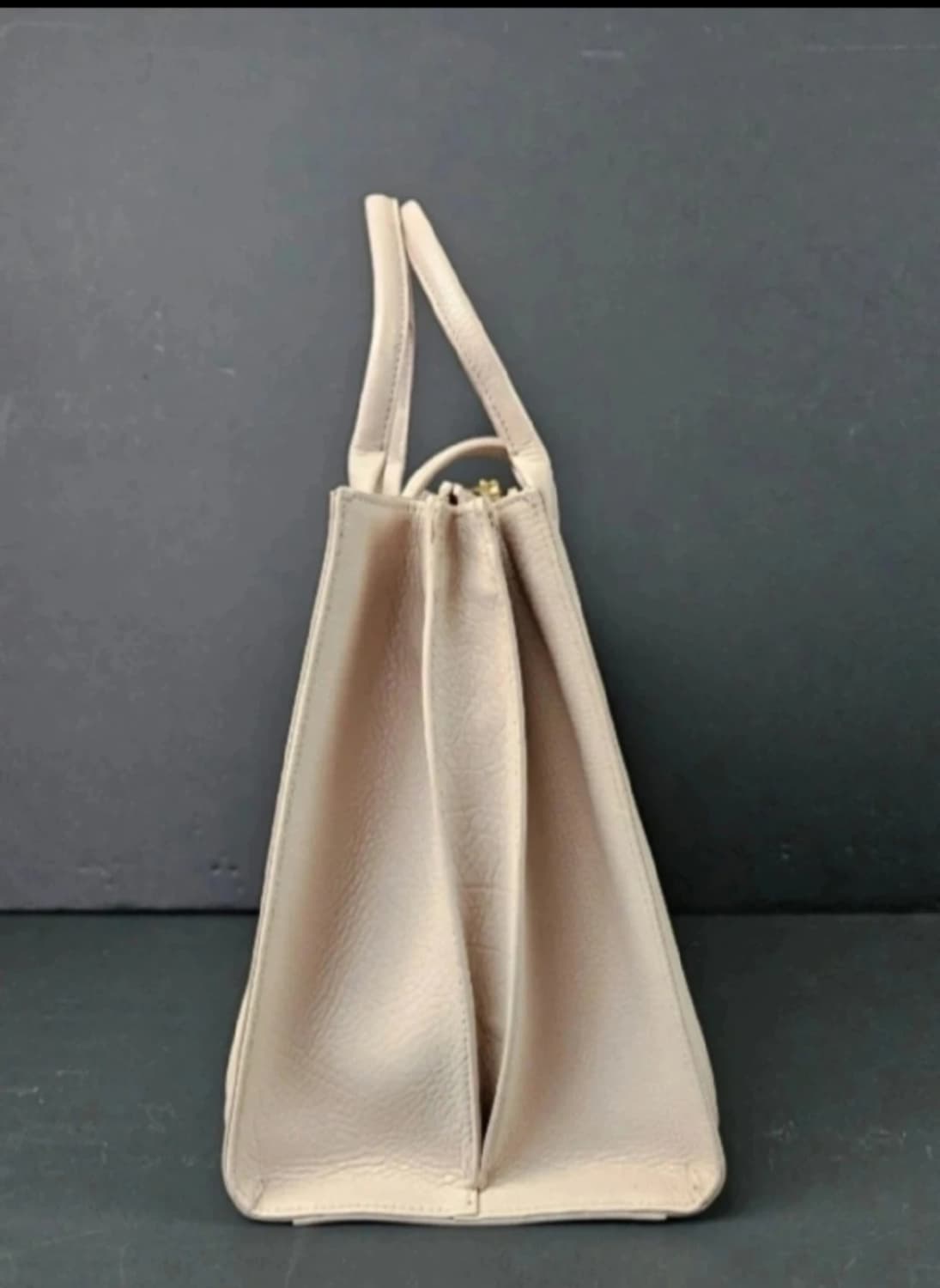 베르사체 핑크 핸드백 (새상품)
 상품이미지3