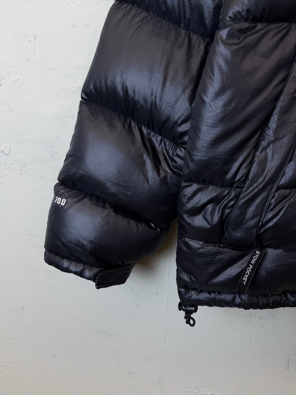 노스페이스 90s 미주 700 눕시 패딩 블랙 상품이미지3