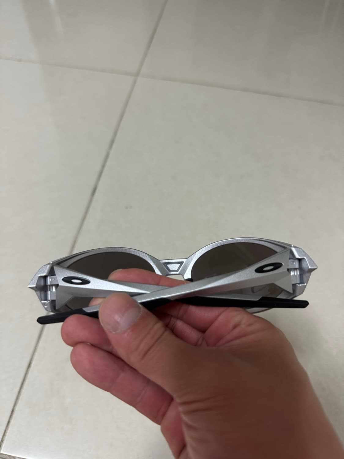 오클리 아이자켓 실버 새상품 상품이미지2