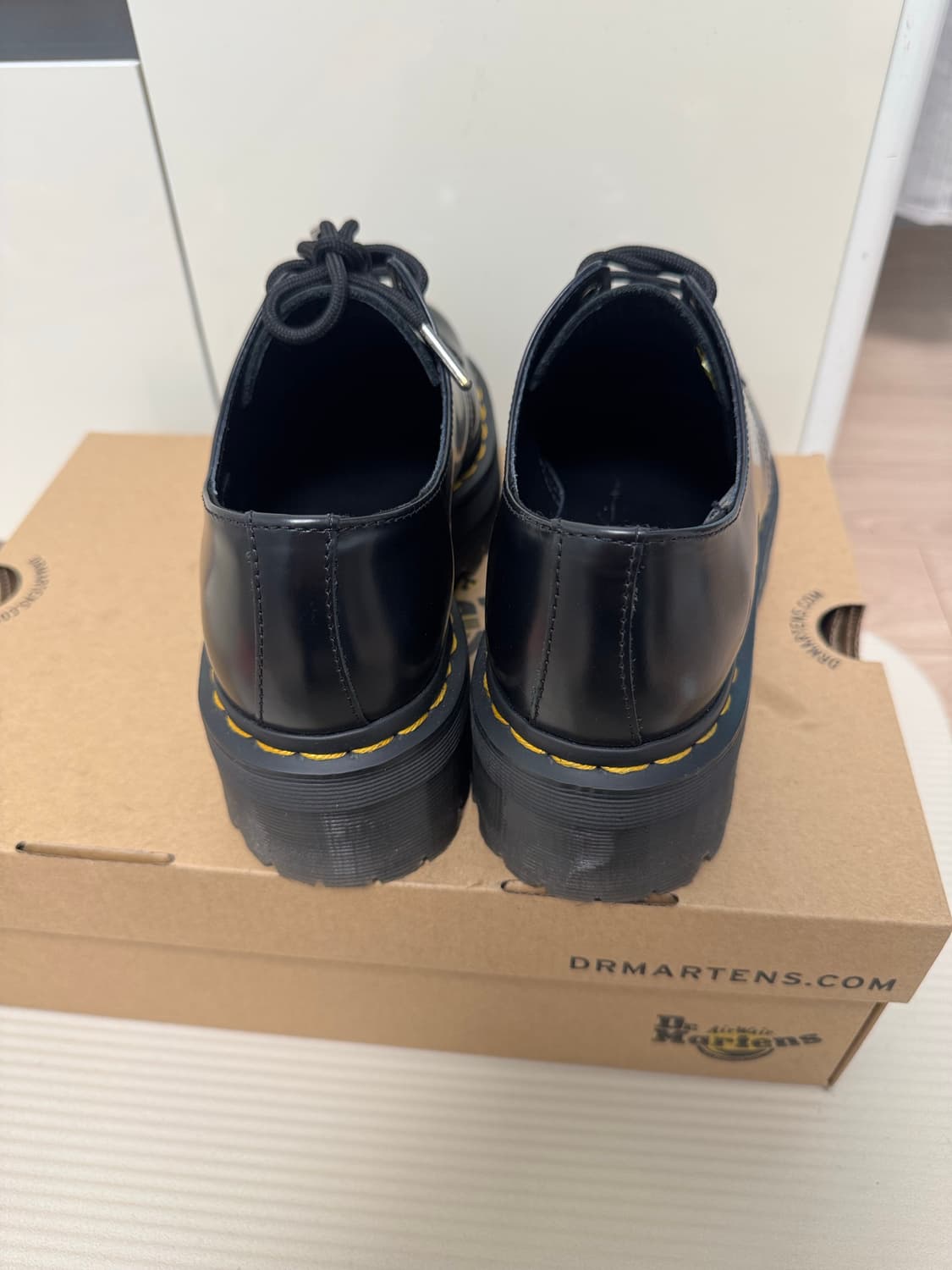 닥터마틴 1461 쿼드 블랙 폴리시드 스무스 230 상품이미지5