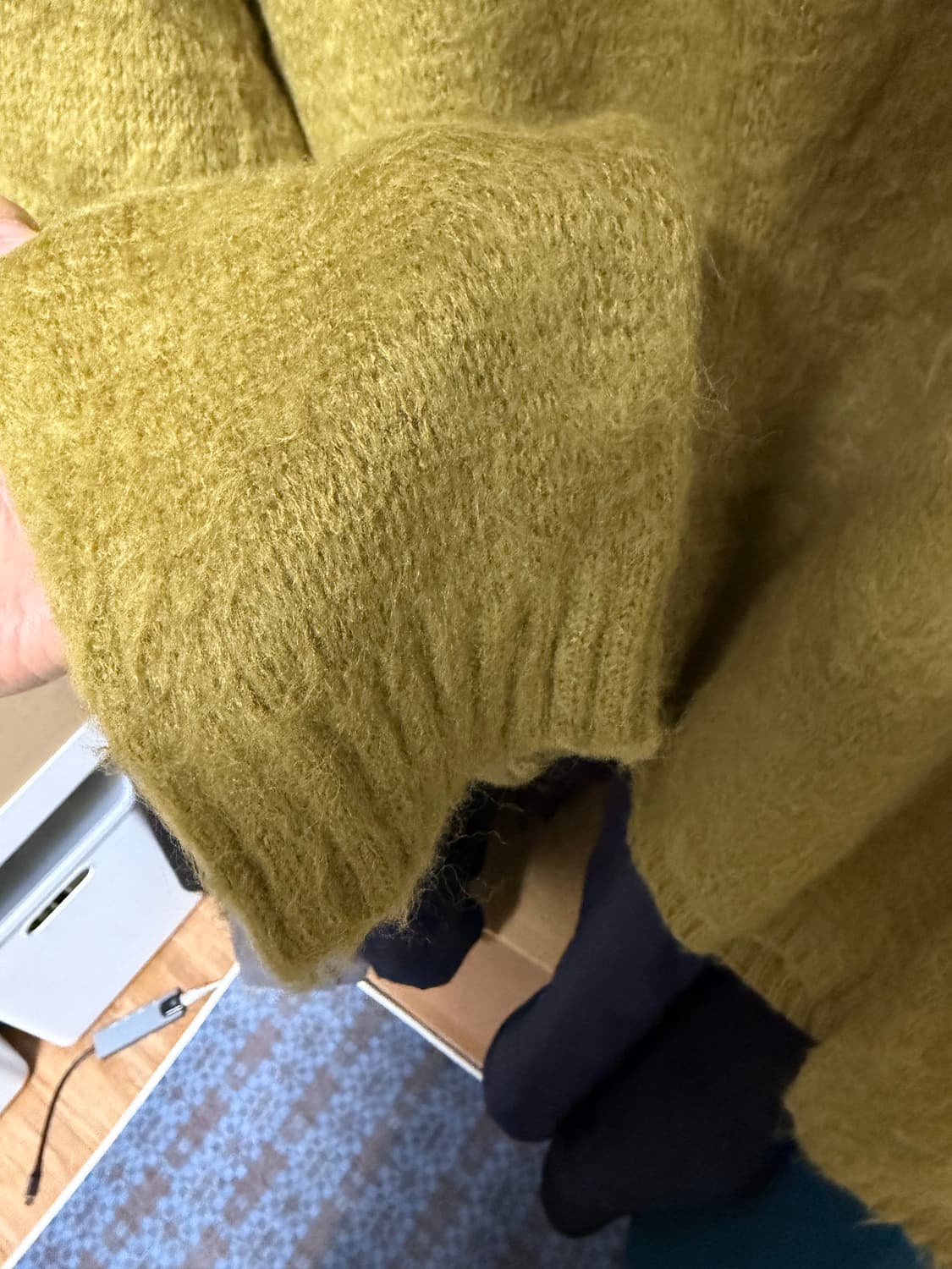 OUTSTANDING SOLID MOHAIR CARDIGAN OLIVE 상품이미지5