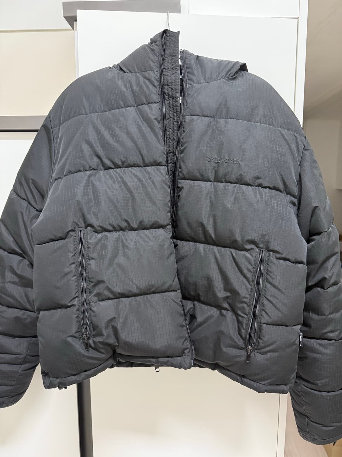 발렌시아가 후드 패딩 [50] 상품이미지1