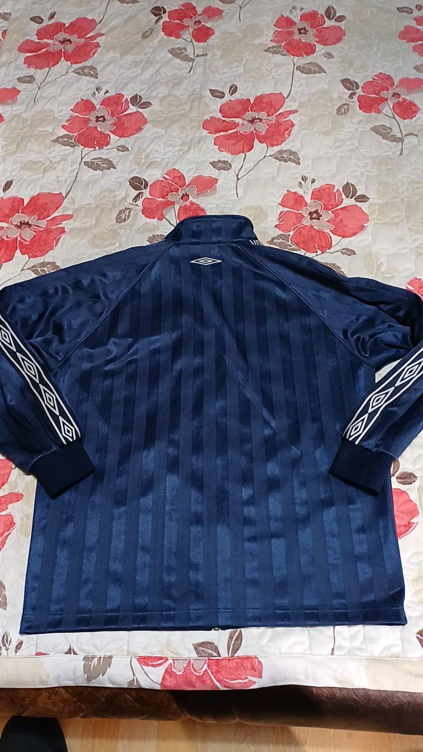 엄브로 오버핏저지 100 가슴59 기장71 상품이미지4