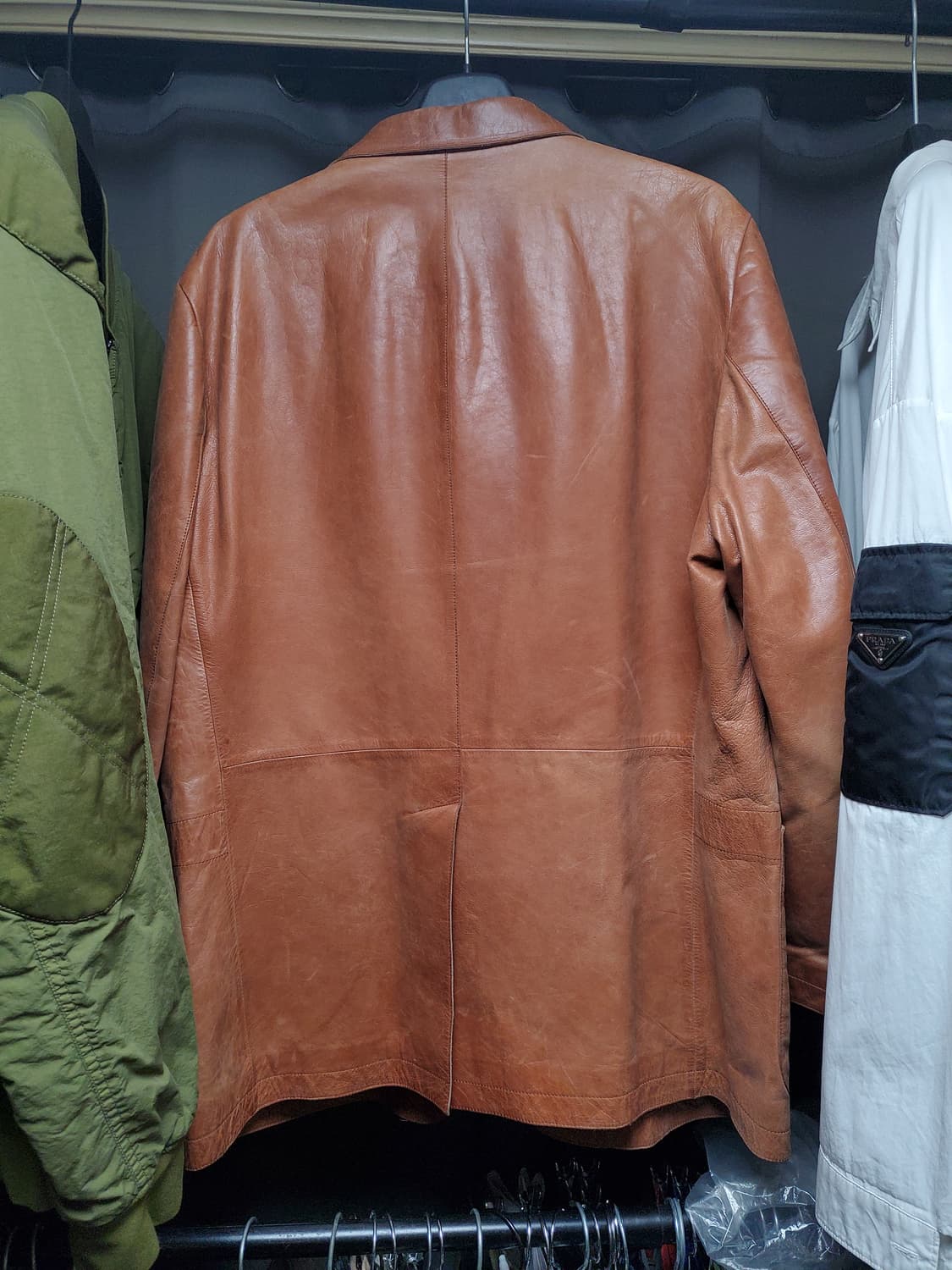 폴스미스 리얼레더 자켓(착샷참고 상품이미지3