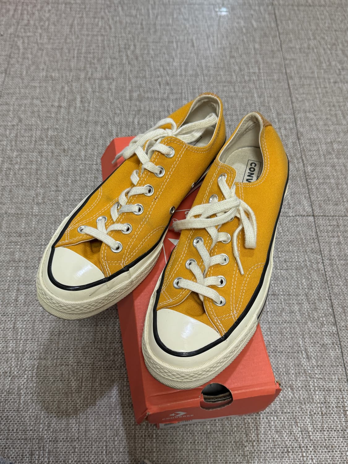 컨버스 척테일러 70s 로우 빈티지 선플라워 250 상품이미지1