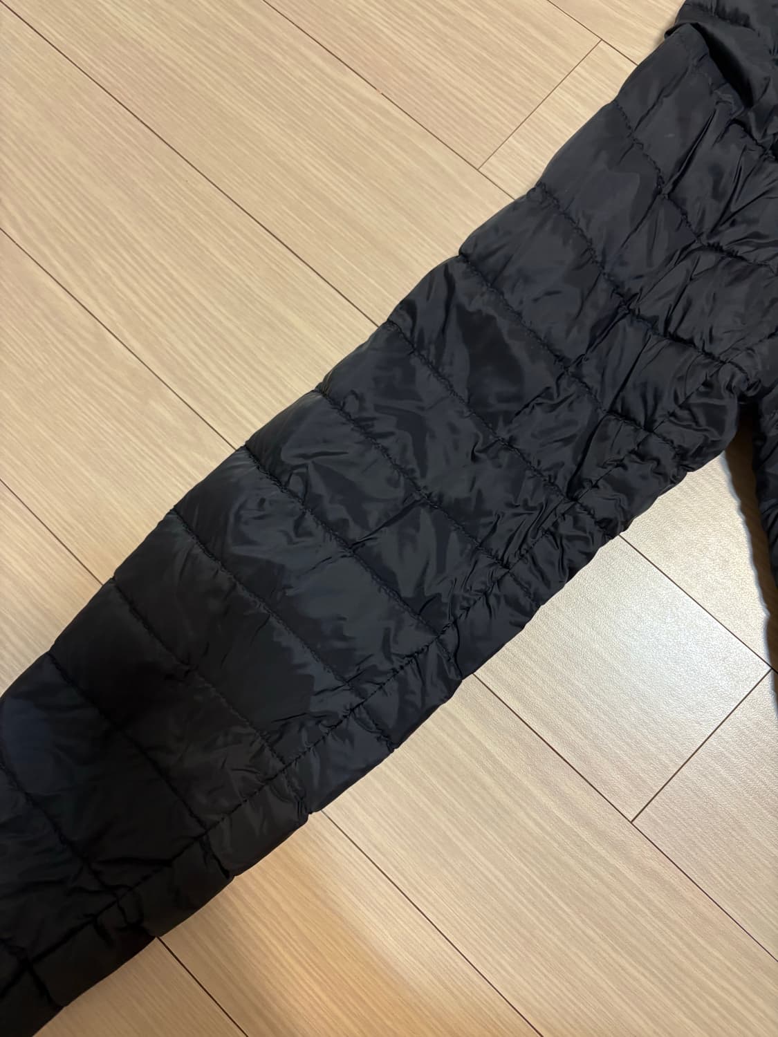 무신사스탠다드 트랜스폼 라운드 넥 라이트 다운 재킷 [블랙] M 상품이미지5