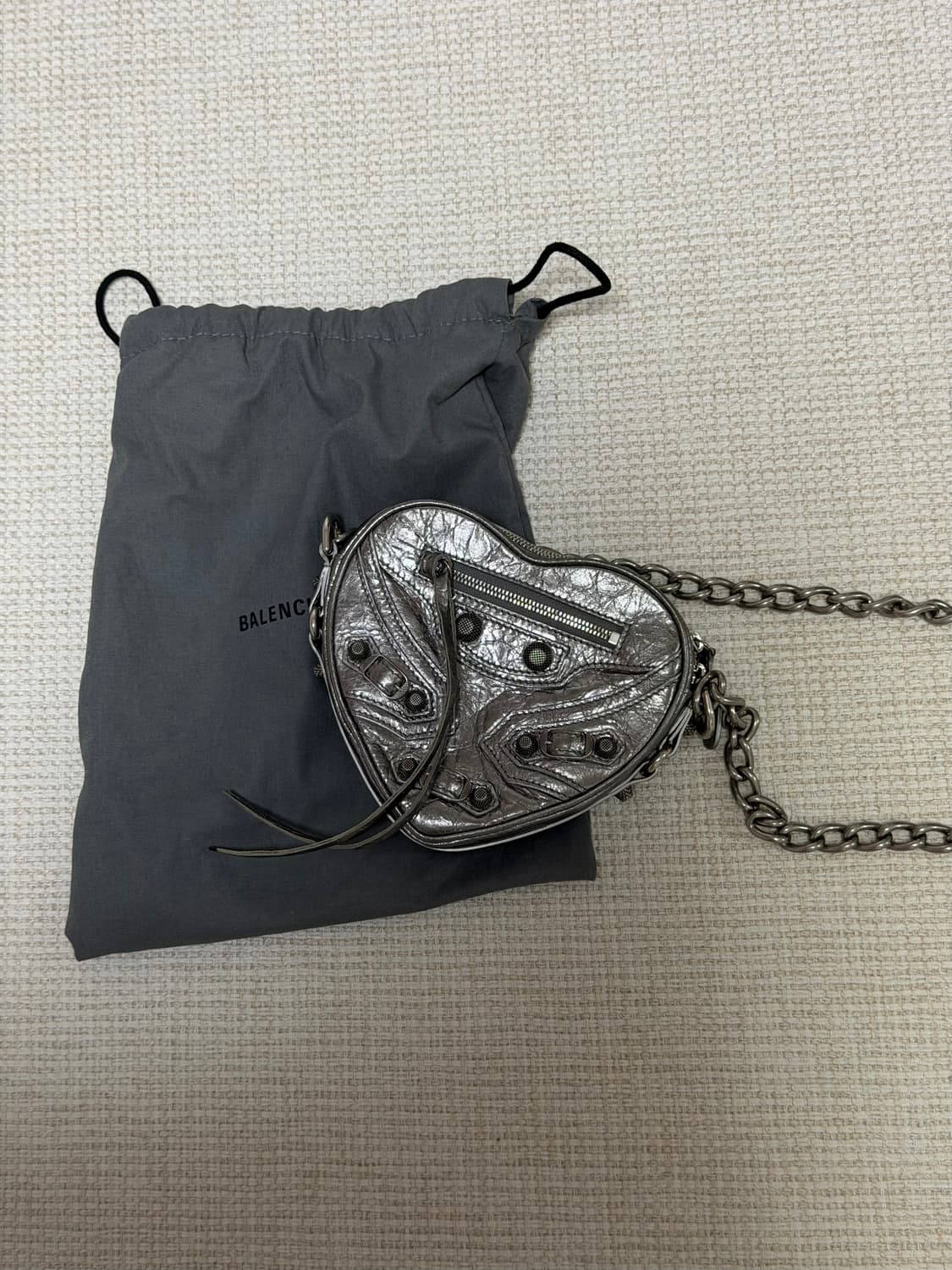 발렌시아가 하트백 실버 상품이미지2