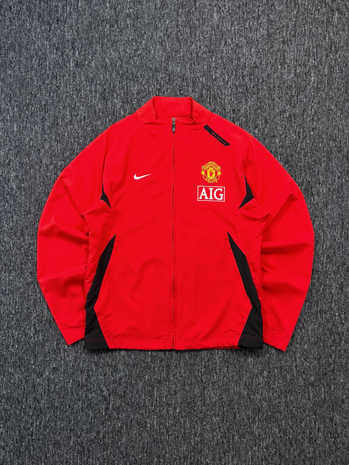 나이키 AIG 맨유 바람막이 자켓 상품이미지3