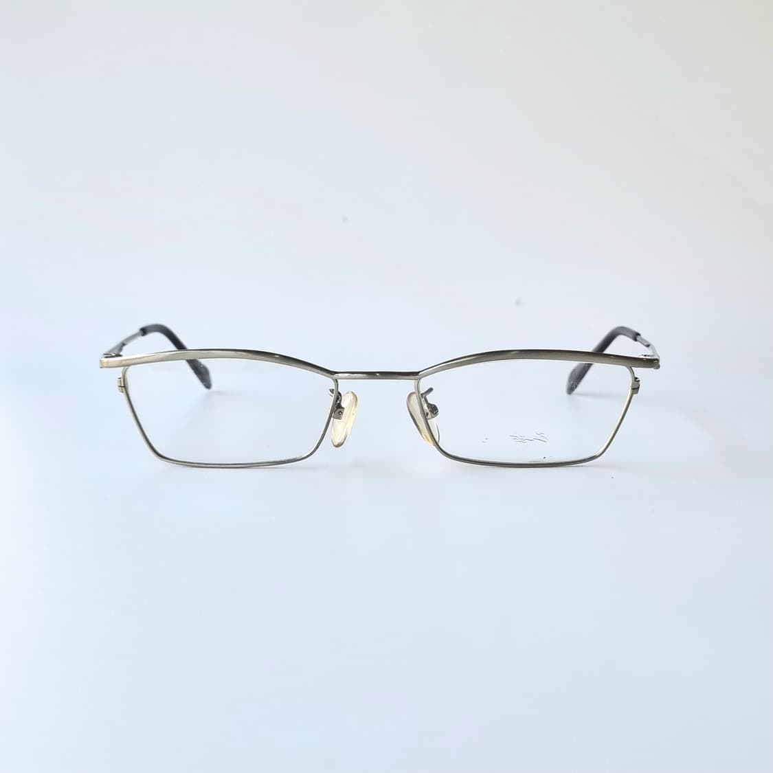 데드스탁 미니멀 클래식 사각 안경테 2032 상품이미지1