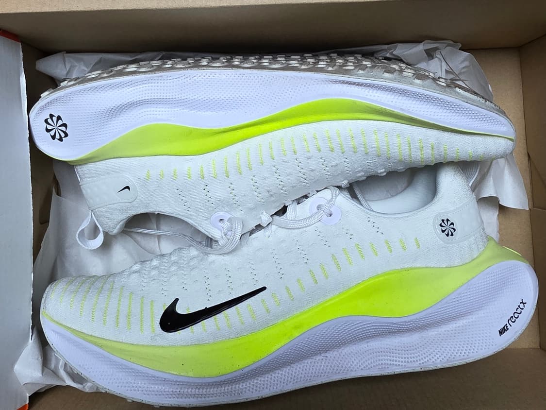 나이키 리액트 인피니티런 4 300 상품이미지1