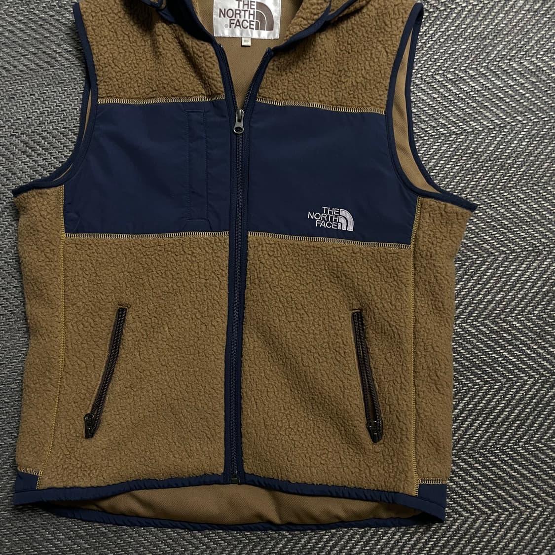 노스페이스 화이트라벨 플리스 쉐르파 후디 베스트y 5319 상품이미지3