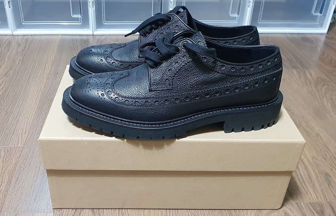 버버리 윙팁 더비 슈즈 41.5 상품이미지4