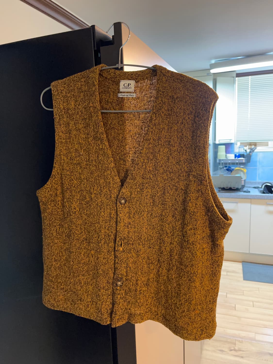 CP company 가디건 베스트. 상품이미지1