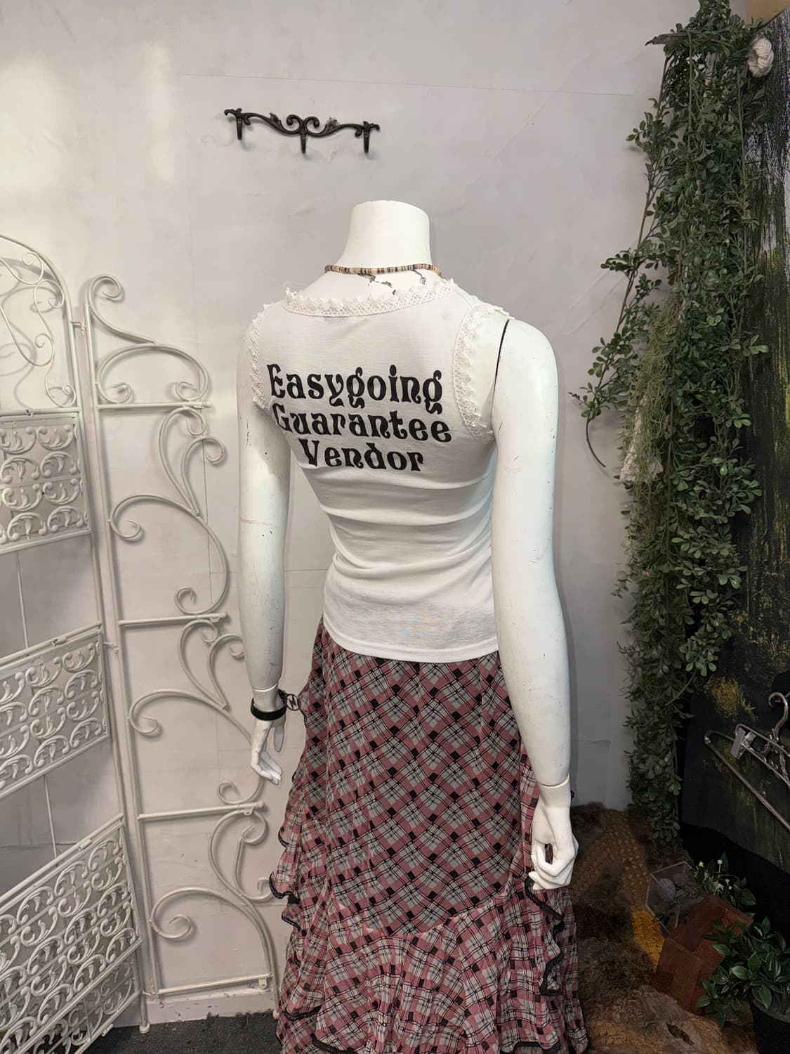 White vintage lettering lace sleeveless 상품이미지6