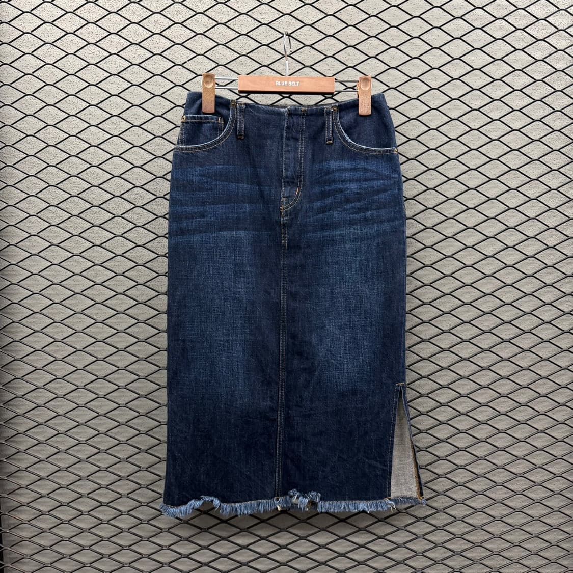 JPN VINTAGE 데님 롱 스커트 밑단 컷팅 옆트임 워싱 디테일 진청 상품이미지2