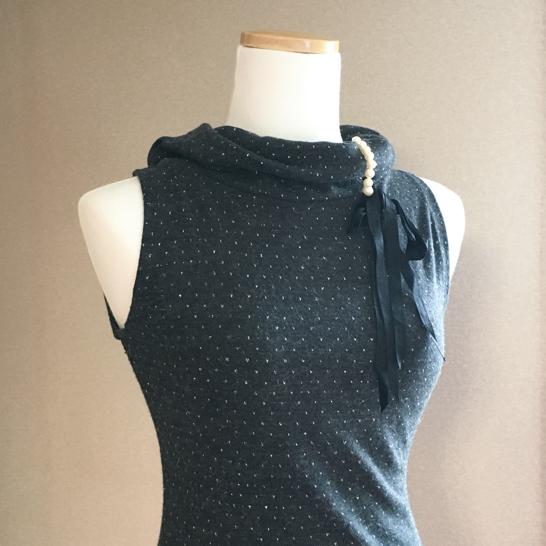 리본진주 도트 슬리브리스 상품이미지2