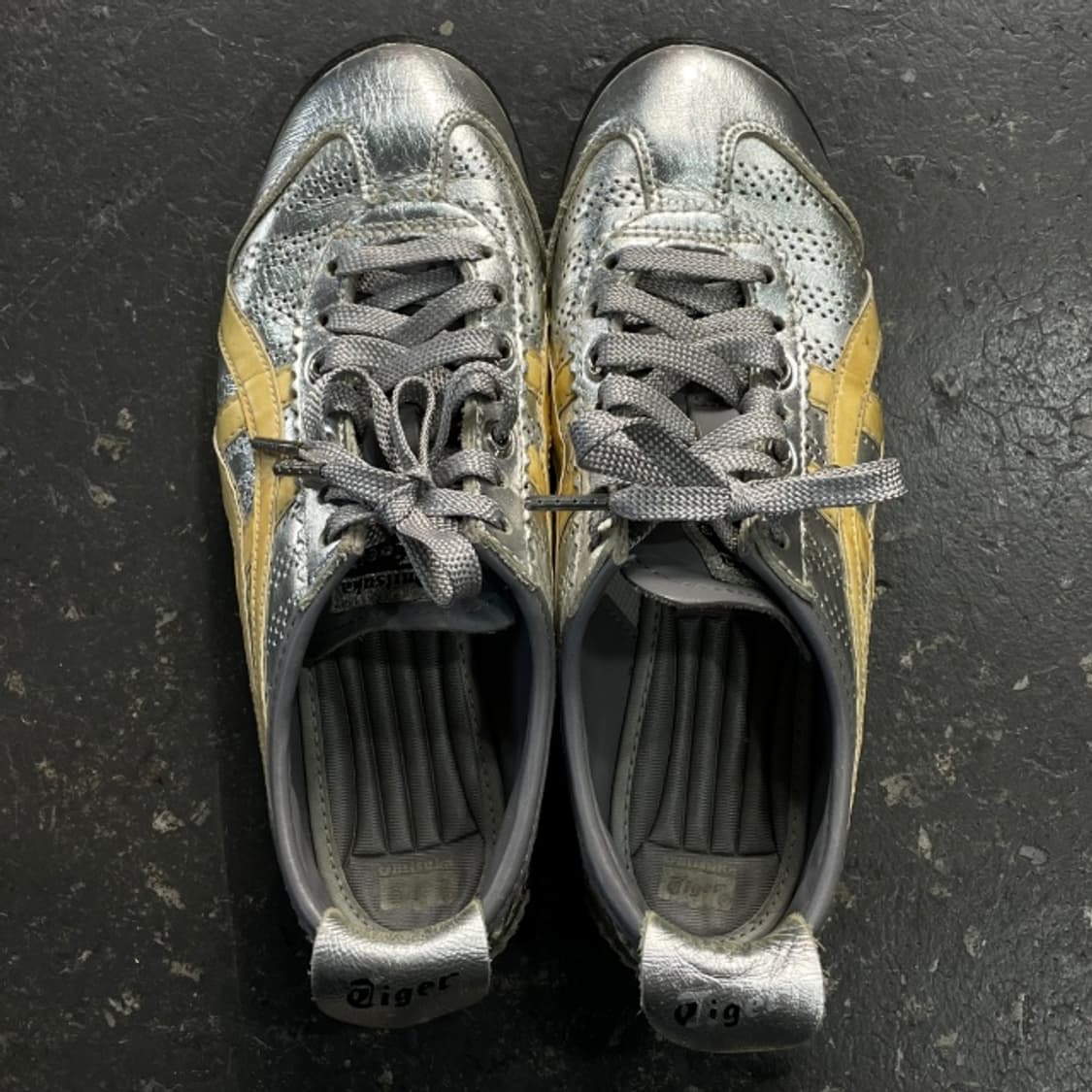 245 오니츠카타이거 x BMW 미니 멕시코 66 실버 상품이미지8