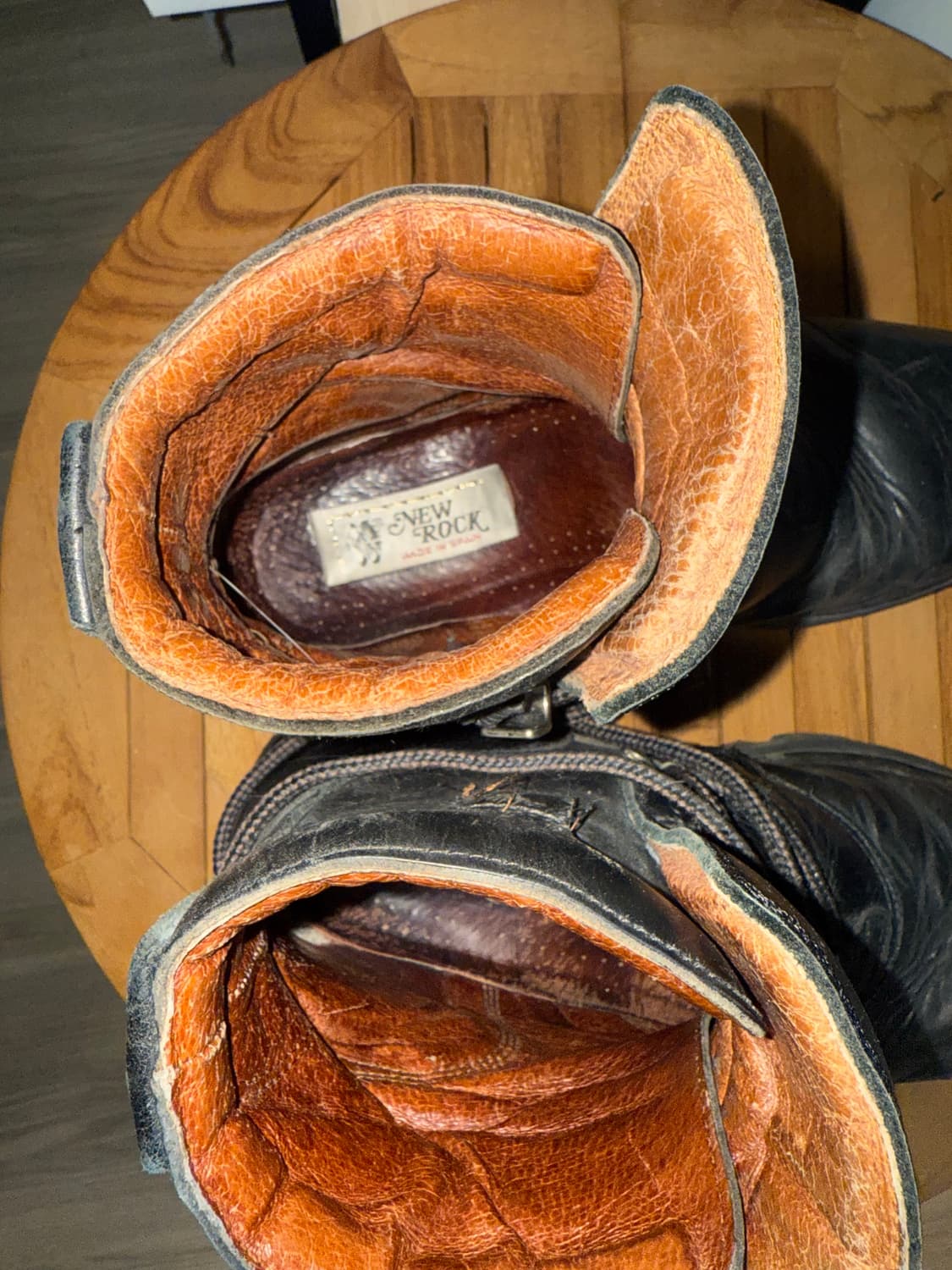 뉴락 부츠 280 사이즈 판매합니다 상품이미지5