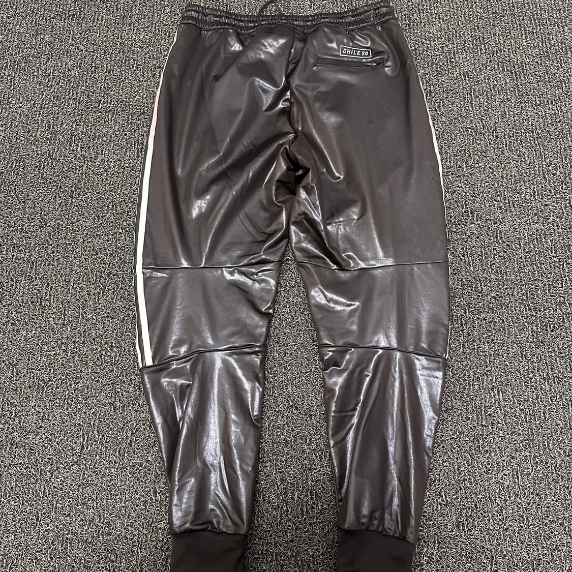 아디다스 칠레 20 코팅 레더 조거팬츠 XL 상품이미지6