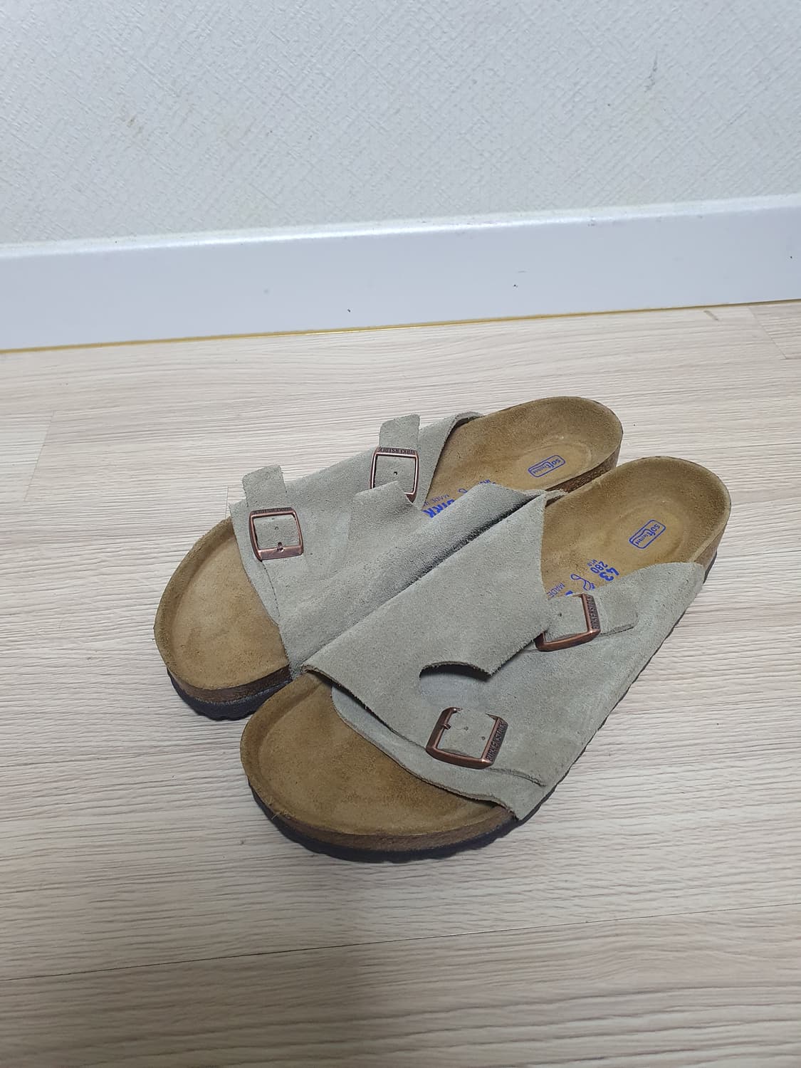 버켄스탁 취리히 슬리퍼 280 상품이미지4