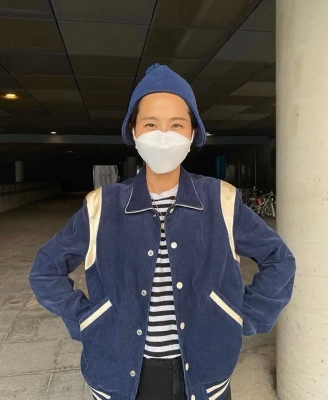 [48] 셀린느 코듀로이 테디자켓 네이비 상품이미지2