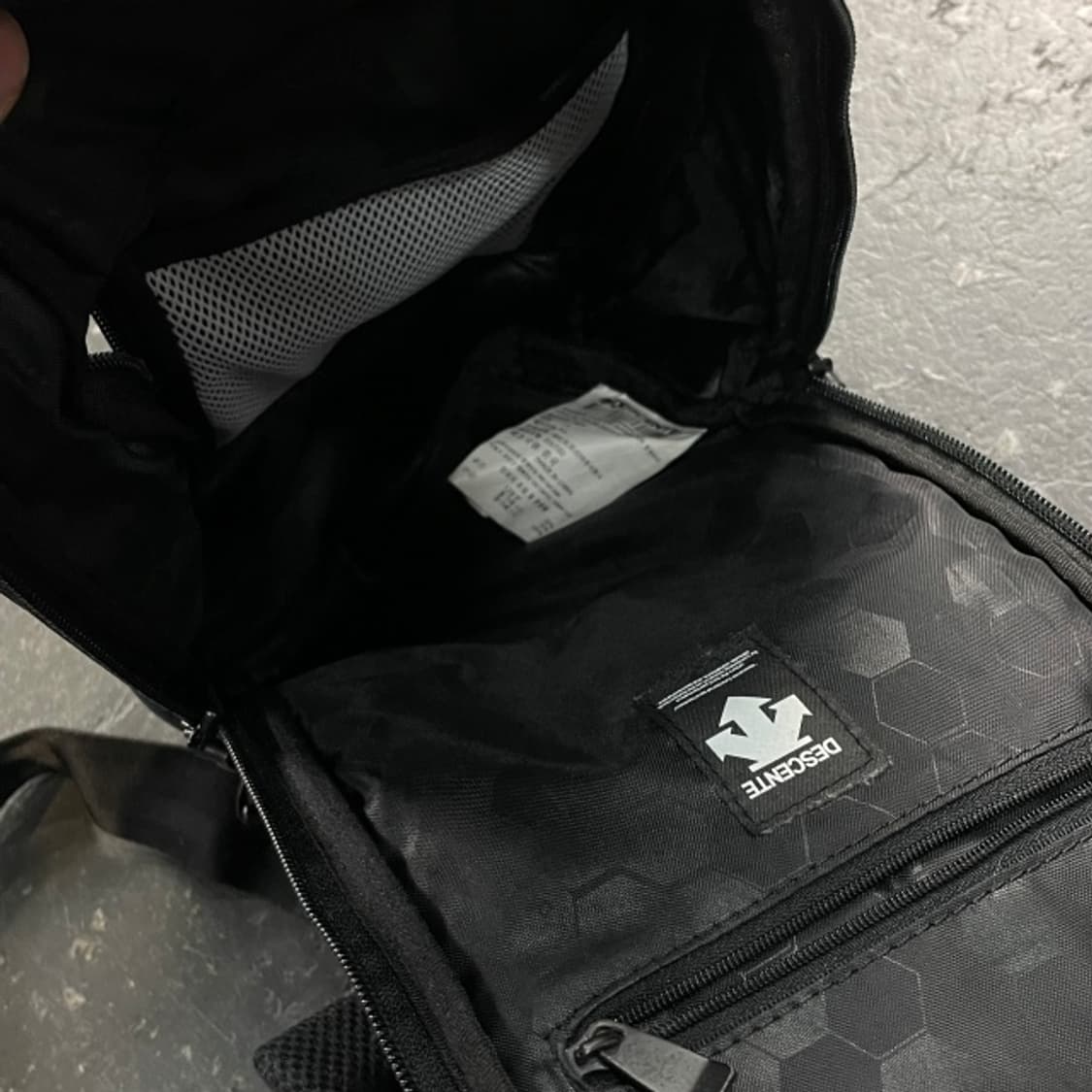 데상트 힙색 상품이미지5