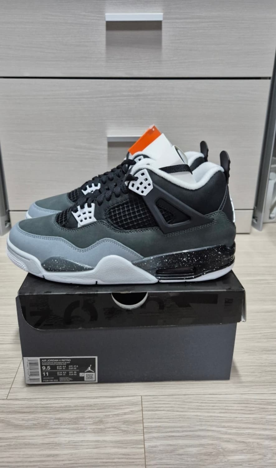 [275, 새제품] 조던4 피어 (GD 착용) 상품이미지3