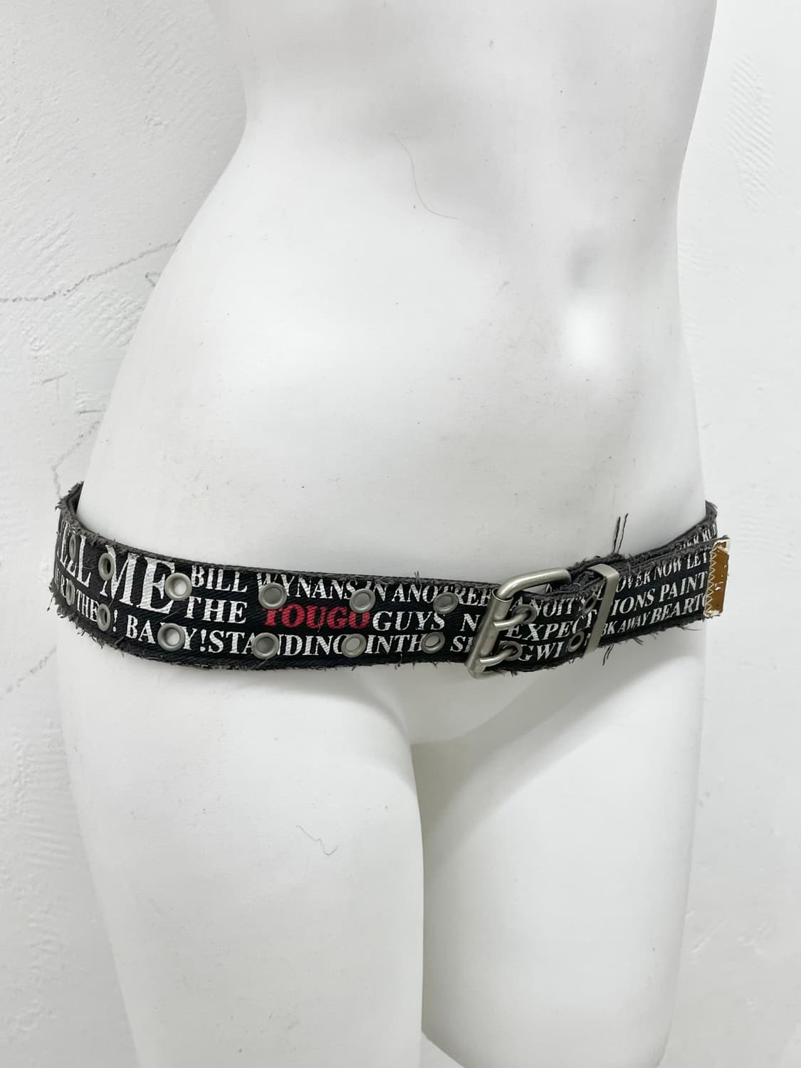 y2k 레터링 펀칭 버클 벨트 상품이미지3